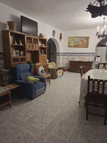 6 soverom Villa til salgs i Fuente de Piedra med svømmebasseng garasje - € 320 000 (Ref: 10052190)