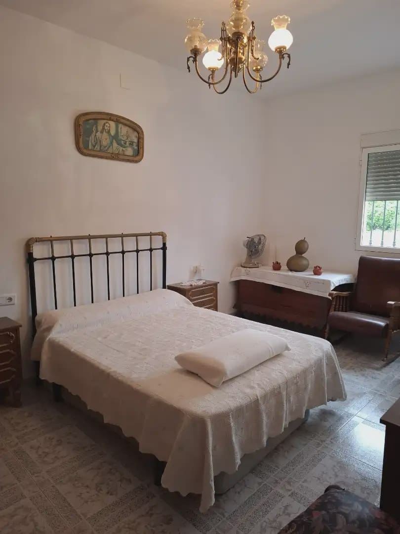 6 sypialnia Willa na sprzedaż w Fuente de Piedra z basenem garażem - 320 000 € (Ref: 10052190)