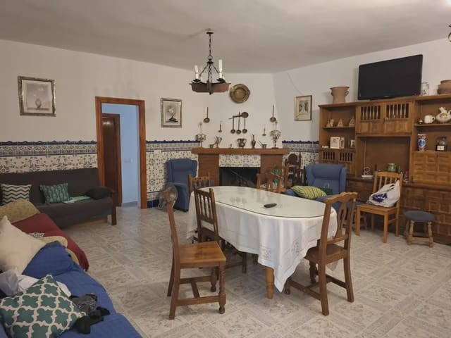 6 soverom Villa til salgs i Fuente de Piedra med svømmebasseng garasje - € 320 000 (Ref: 10052190)