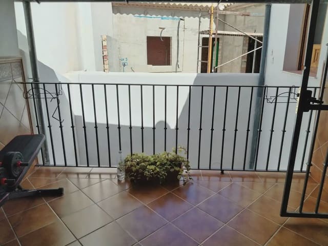 3 soveværelse Semi-Rækkehus til salg i Antequera - € 180.000 (Ref: 10052196)
