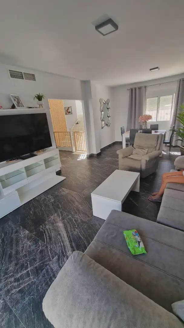 4 soveværelse Villa til salg i Villanueva de la Concepcion med garage - € 298.700 (Ref: 10052197)