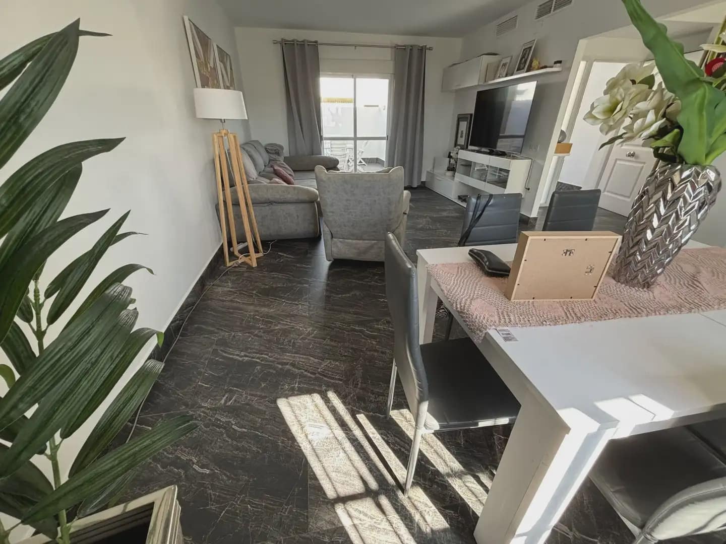 4 soveværelse Villa til salg i Villanueva de la Concepcion med garage - € 298.700 (Ref: 10052197)