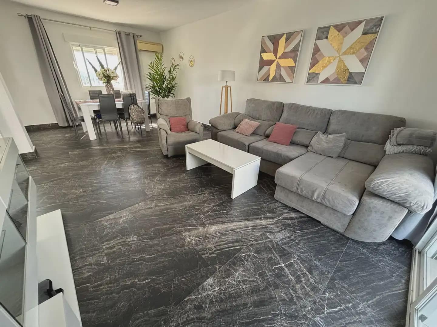 4 soveværelse Villa til salg i Villanueva de la Concepcion med garage - € 298.700 (Ref: 10052197)