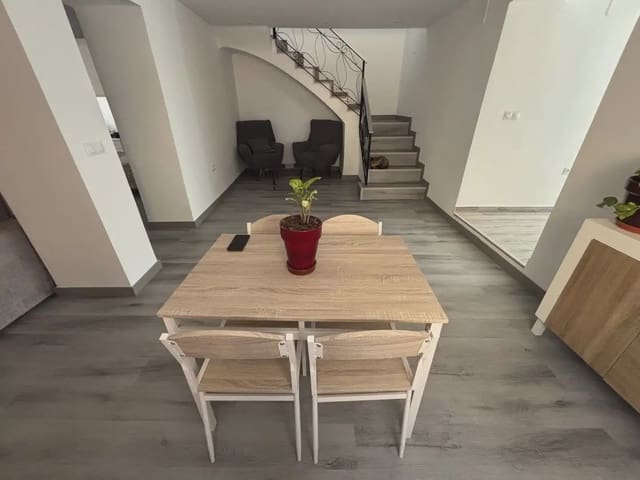 4 Zimmer Haus zu verkaufen in Alameda mit Garage - 155.000 € (Ref: 10052200)