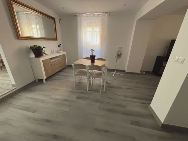4 Zimmer Haus zu verkaufen in Alameda mit Garage - 155.000 € (Ref: 10052200)