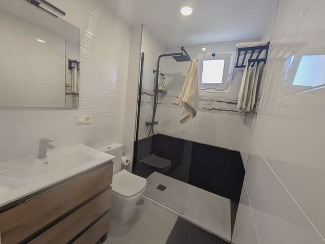 Piso de 3 habitaciones en Antequera en venta - 175.000 € (Ref: 10054491)