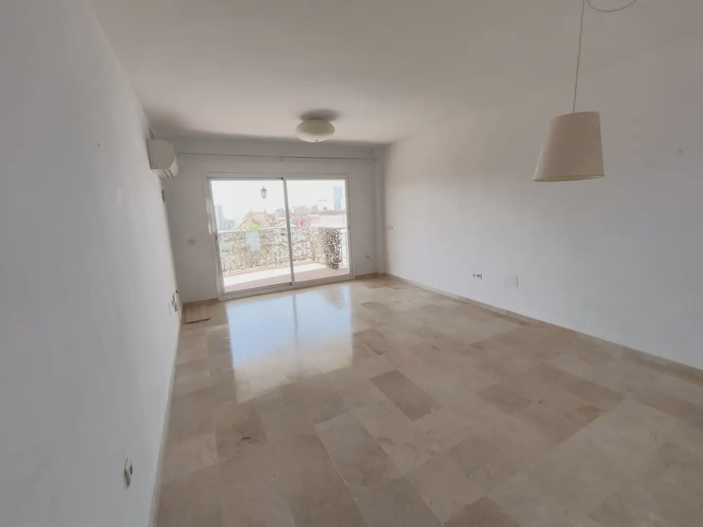 2 bedroom Flat for sale in Fuengirola with pool garage - € 345,000 (Ref: 10019227)