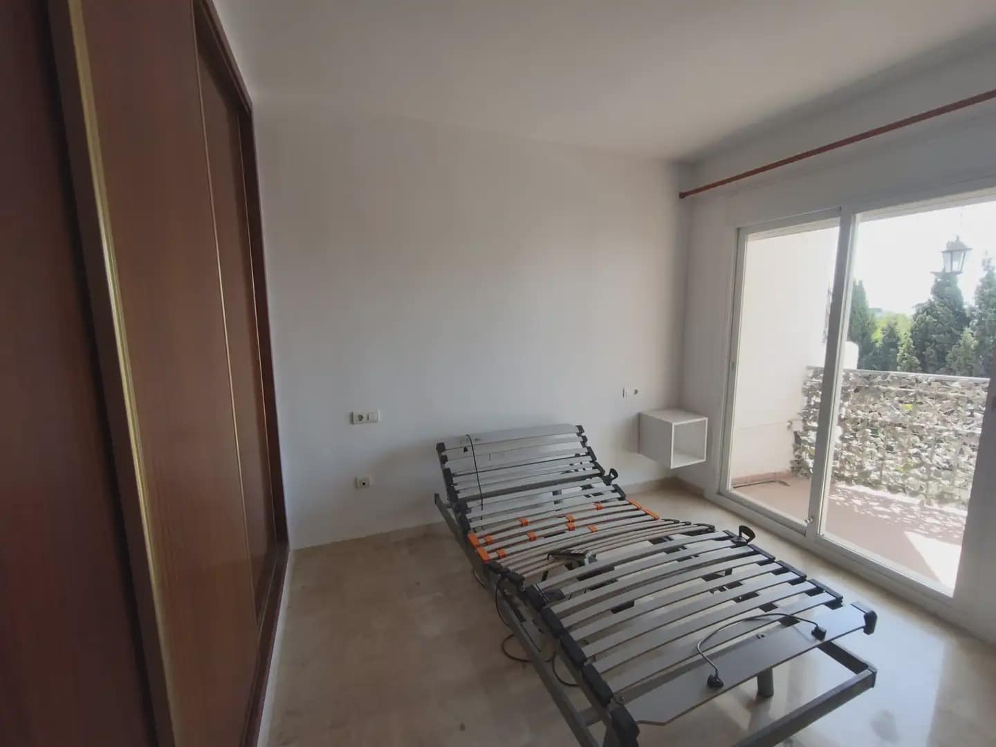 2 bedroom Flat for sale in Fuengirola with pool garage - € 345,000 (Ref: 10019227)