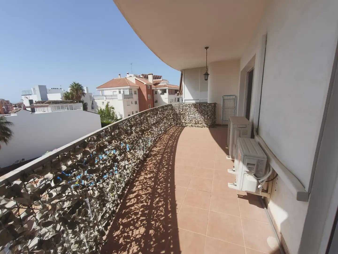 2 bedroom Flat for sale in Fuengirola with pool garage - € 345,000 (Ref: 10019227)