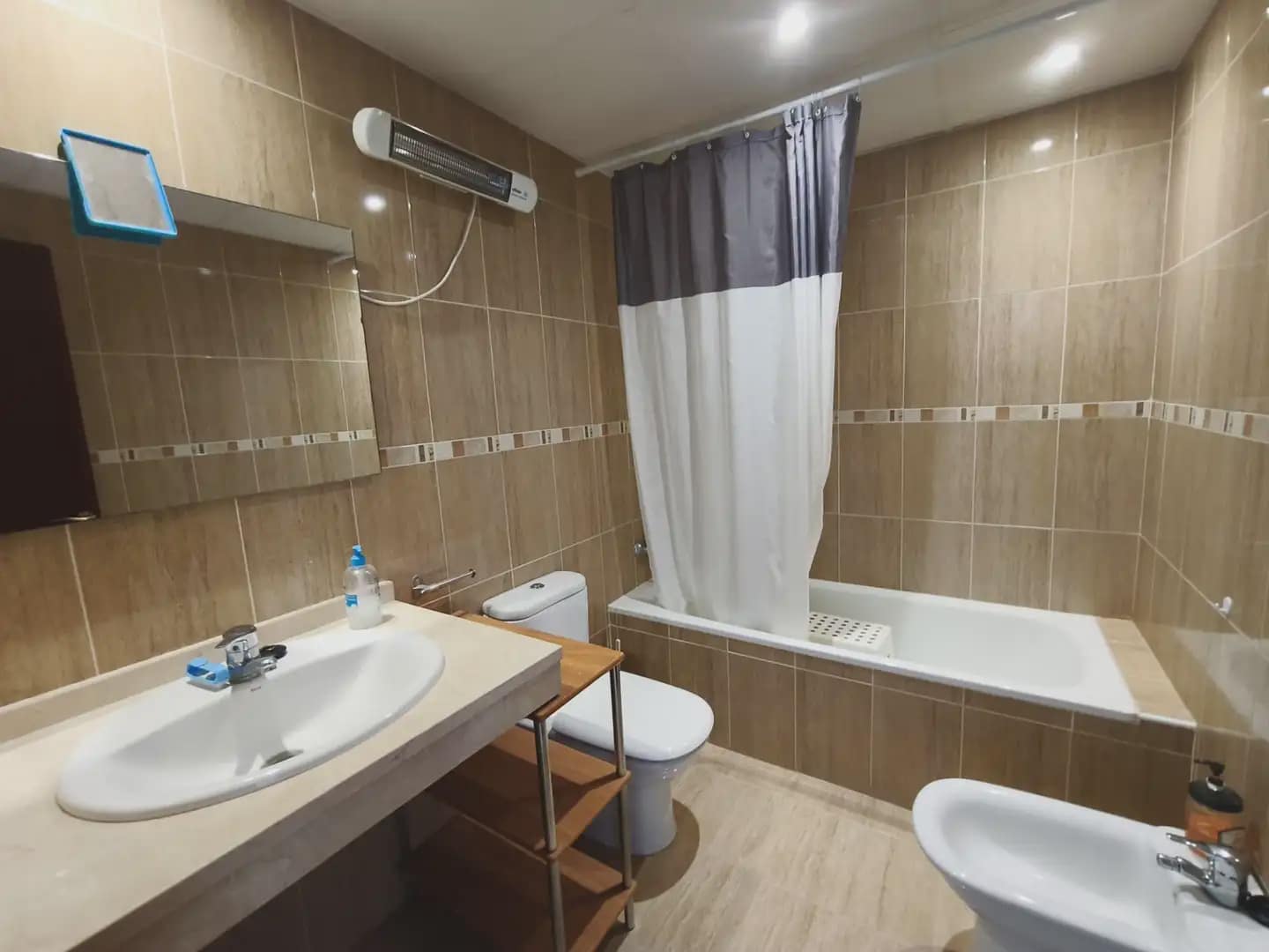 2 bedroom Flat for sale in Fuengirola with pool garage - € 345,000 (Ref: 10019227)