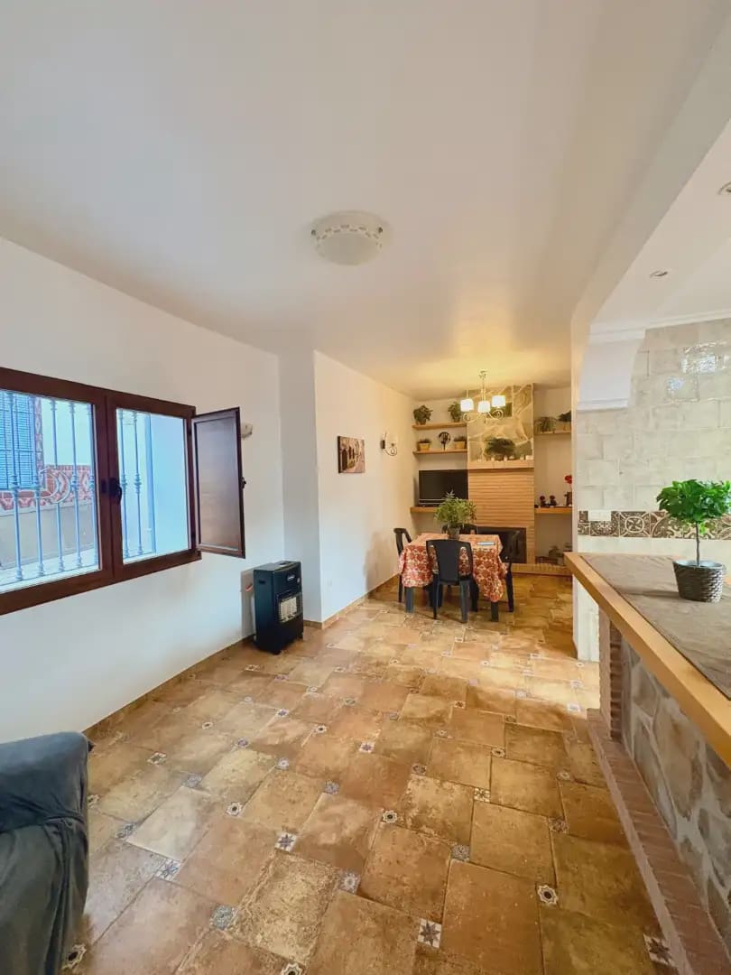 5 makuuhuone Rivitalo myytävänä paikassa Guaro - 285 000 € (Ref: 10019229)