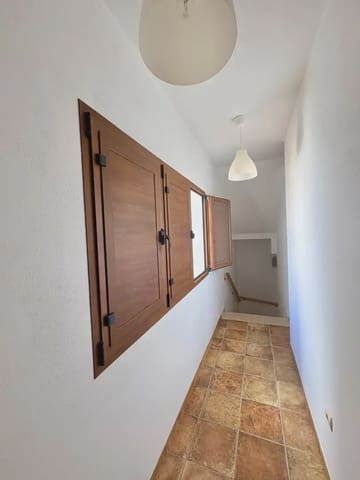 5 makuuhuone Rivitalo myytävänä paikassa Guaro - 285 000 € (Ref: 10019229)