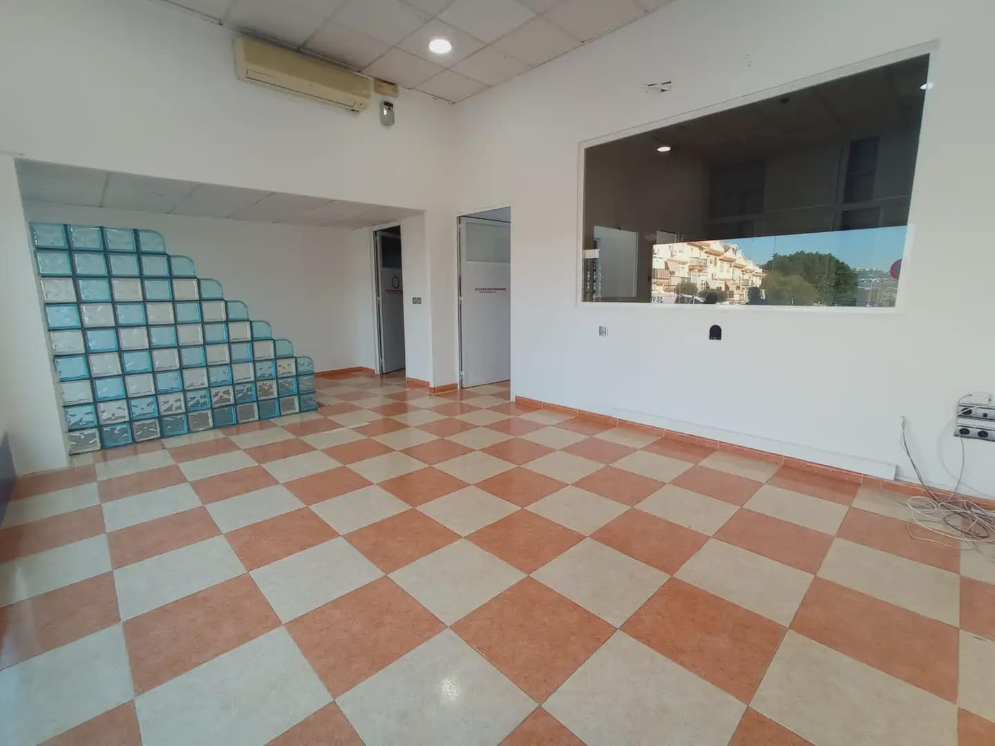 Kommersiell till salu i Mijas - 320 000 € (Ref: 10019232)