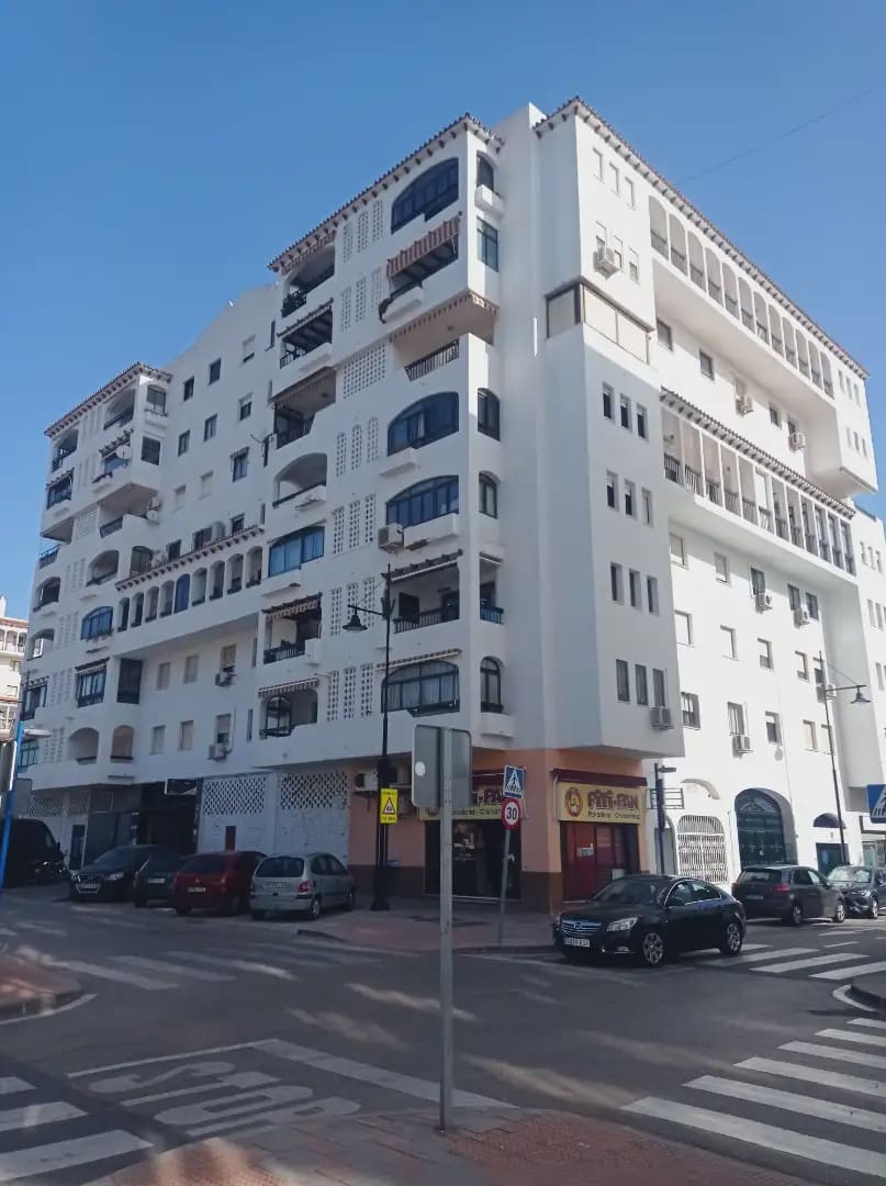 3 slaapkamer Appartement te koop in Fuengirola met garage - € 456.000 (Ref: 10019233)