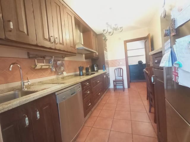 3 slaapkamer Appartement te koop in Centro ciudad, Fuengirola met garage - € 456.000 (Ref: 10019233)