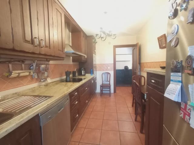 3 slaapkamer Appartement te koop in Centro ciudad, Fuengirola met garage - € 456.000 (Ref: 10019233)