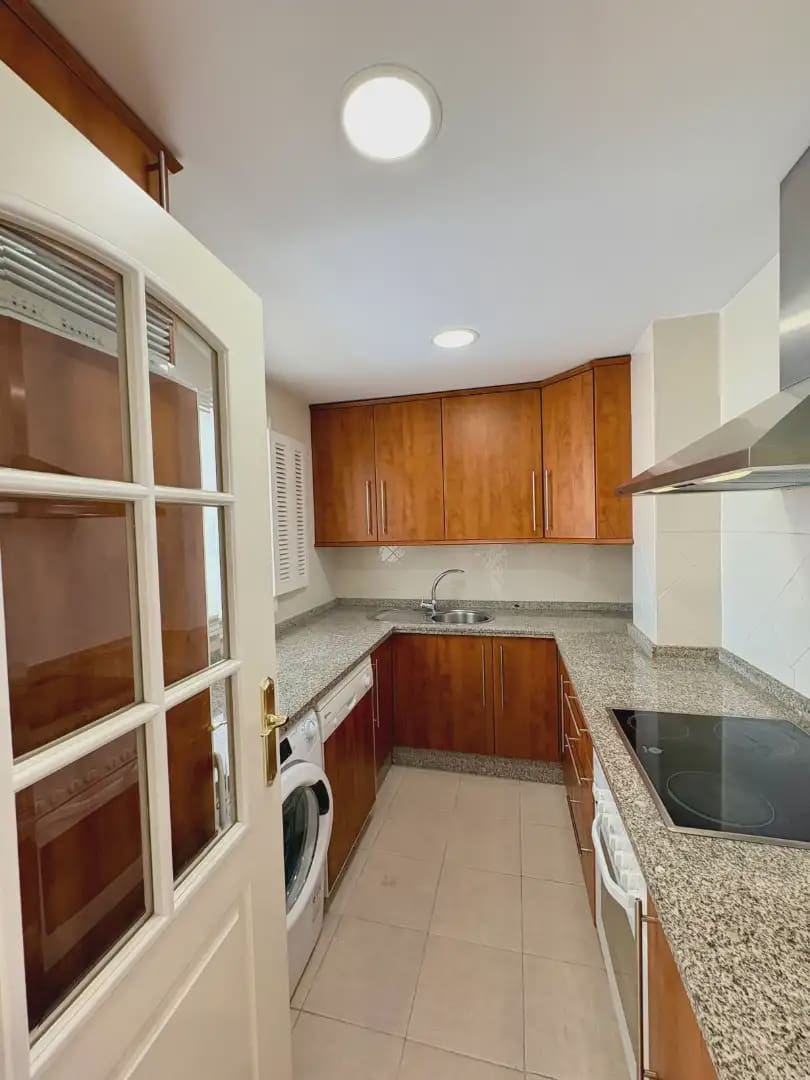 Apartamento de 1 habitación en Marbella en venta con piscina garaje - 305.000 € (Ref: 10019236)