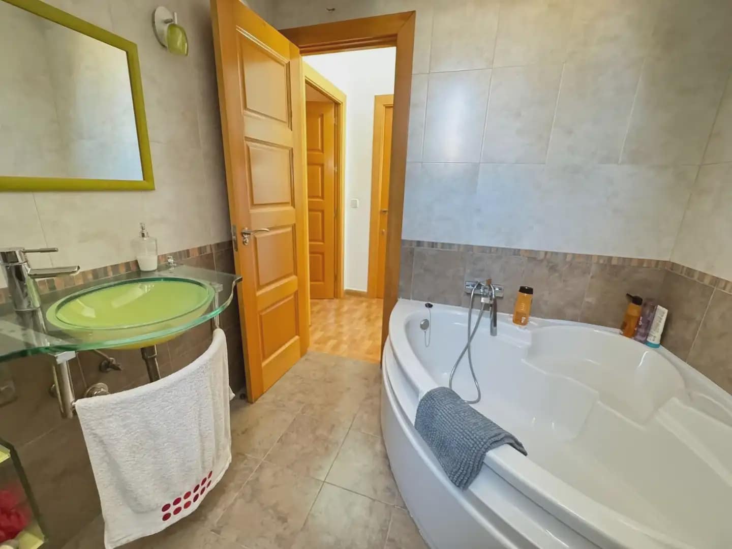 4 bedroom Townhouse for sale in Fuengirola with pool - € 690,000 (Ref: 10019237)