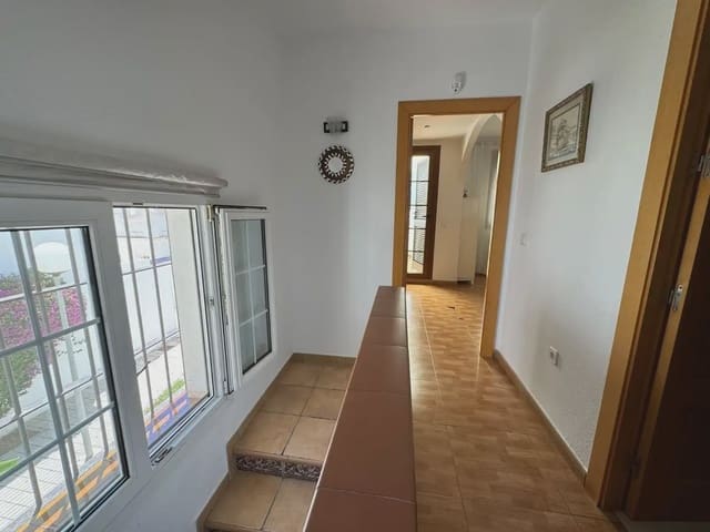 4 bedroom Townhouse for sale in Castillo Sohail, Fuengirola with pool - € 690,000 (Ref: 10019237)