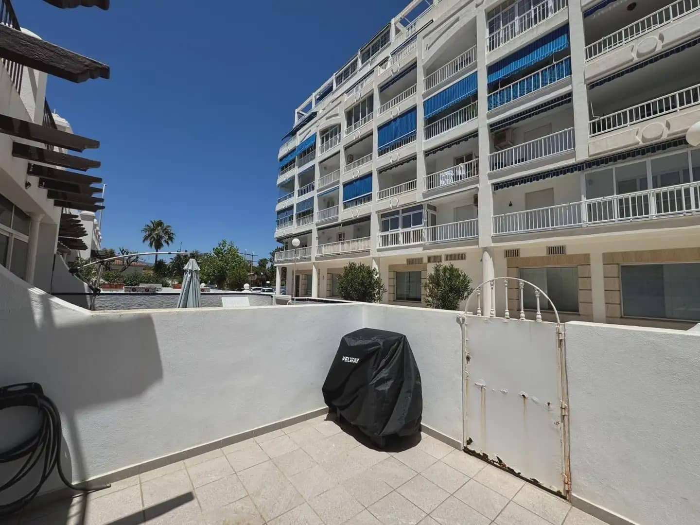 4 bedroom Townhouse for sale in Fuengirola with pool - € 690,000 (Ref: 10019237)