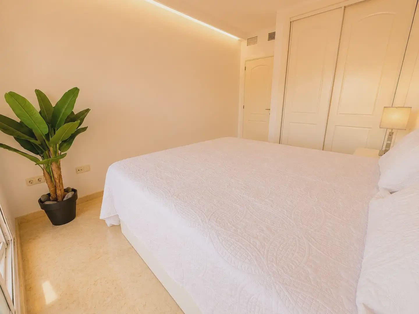 Apartamento de 1 habitación en Marbella en venta con piscina garaje - 295.000 € (Ref: 10019240)