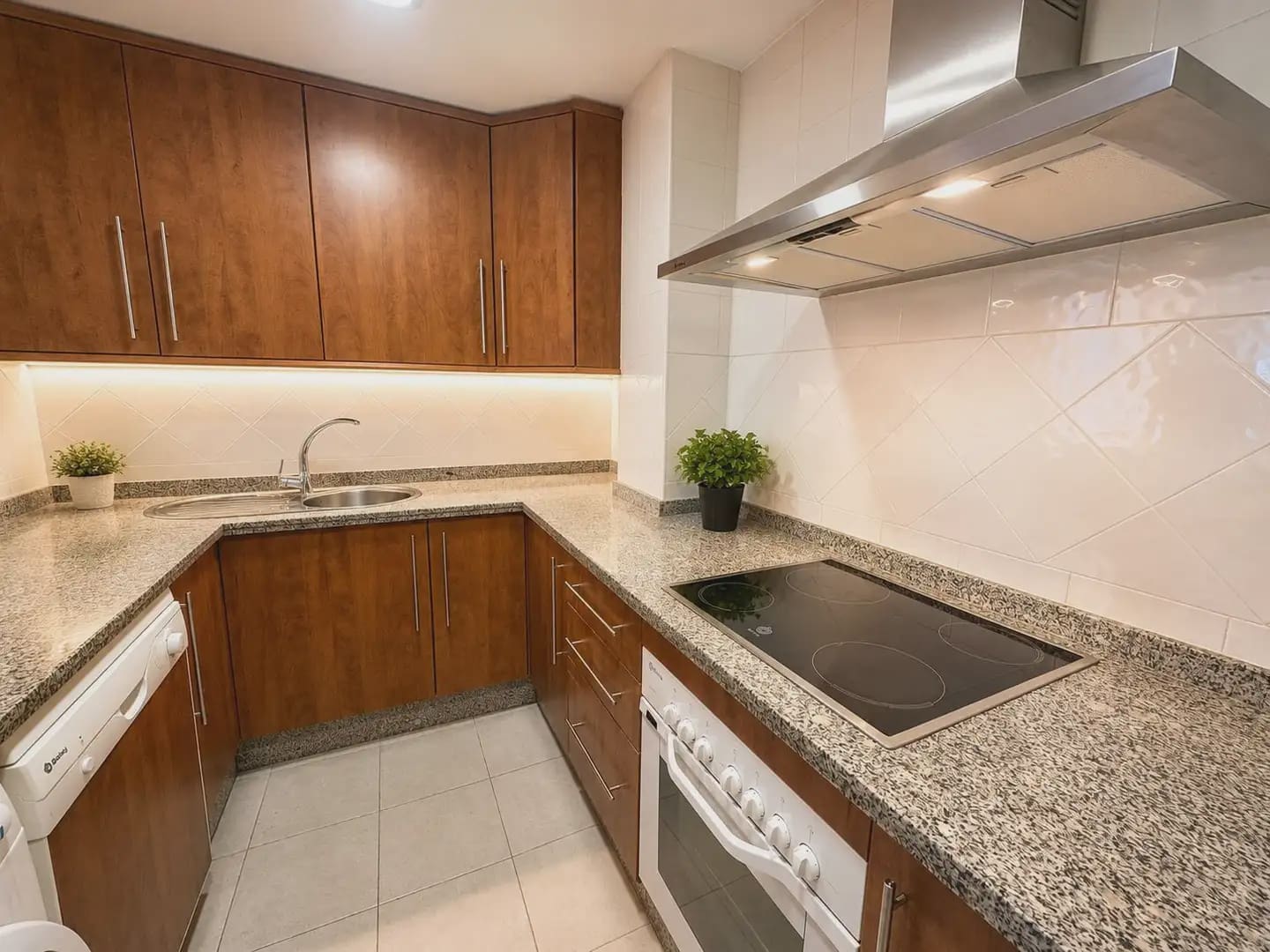 Apartamento de 1 habitación en Marbella en venta con piscina garaje - 295.000 € (Ref: 10019240)