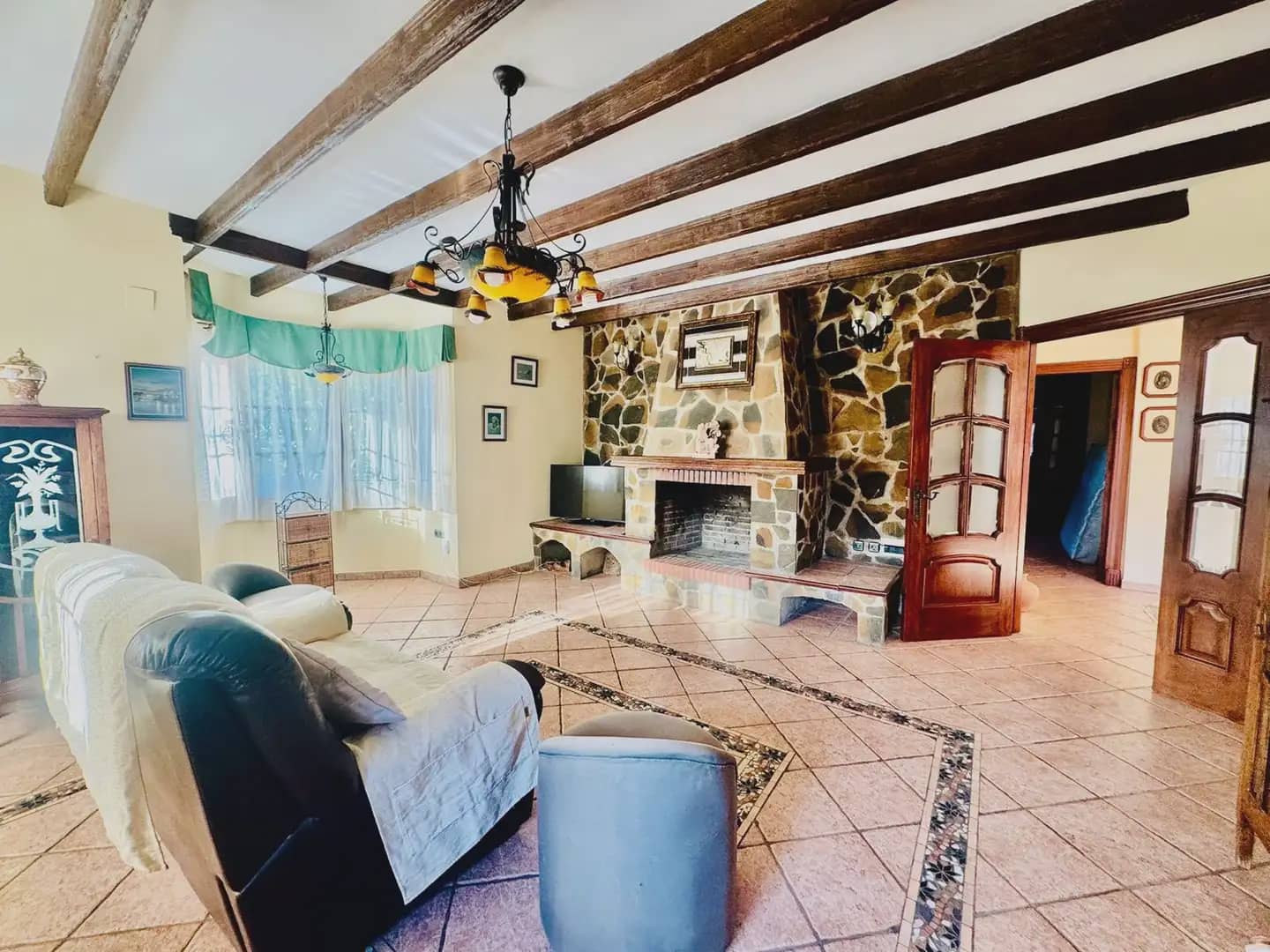 5 bedroom Villa for sale in Mijas with pool garage - € 999,999 (Ref: 10019241)