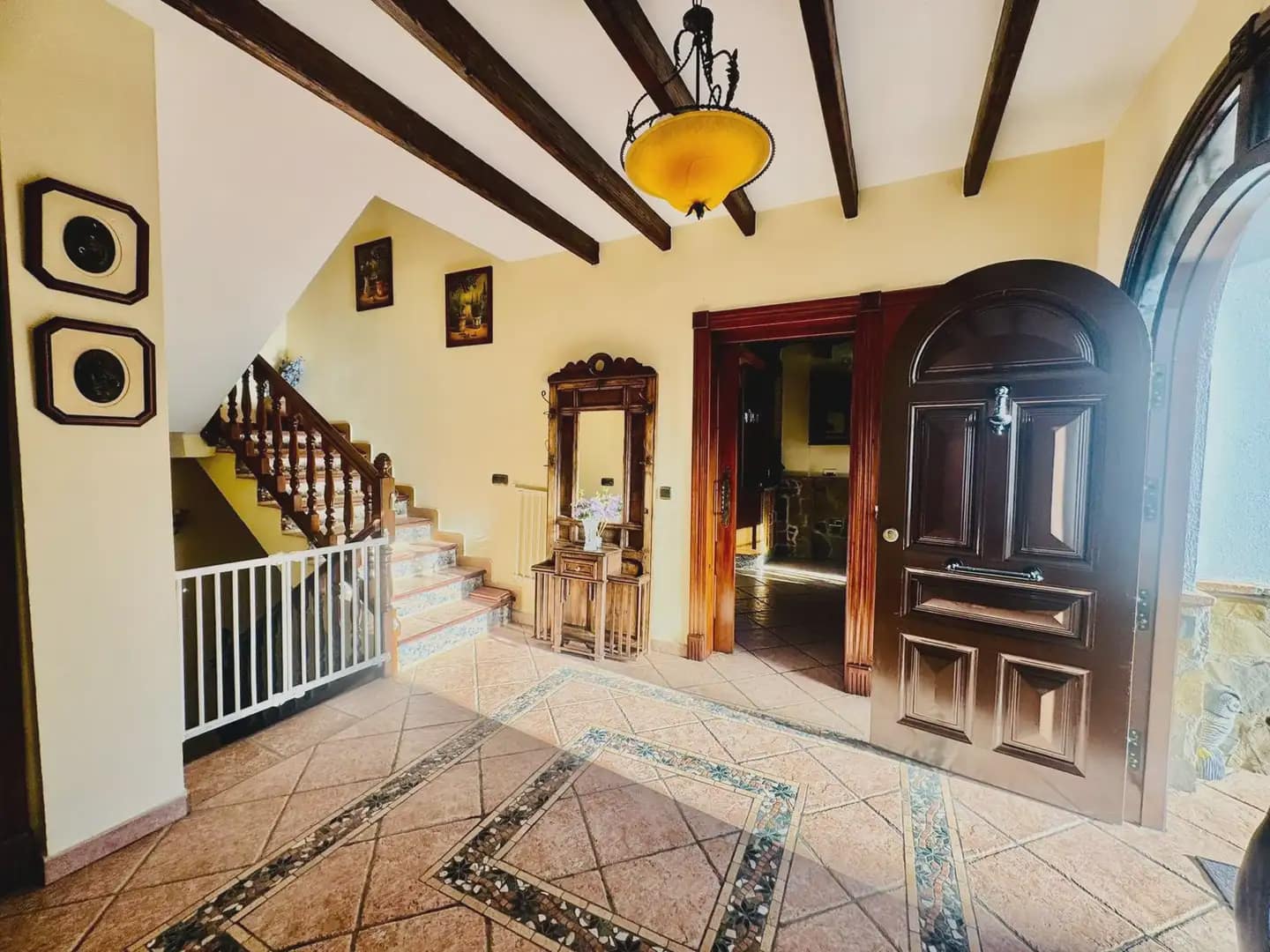 5 bedroom Villa for sale in Mijas with pool garage - € 999,999 (Ref: 10019241)