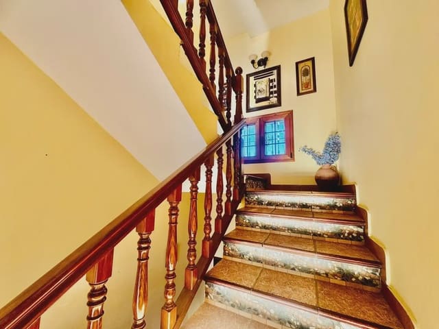 5 bedroom Villa for sale in Los Rios, Mijas with pool garage - € 999,999 (Ref: 10019241)
