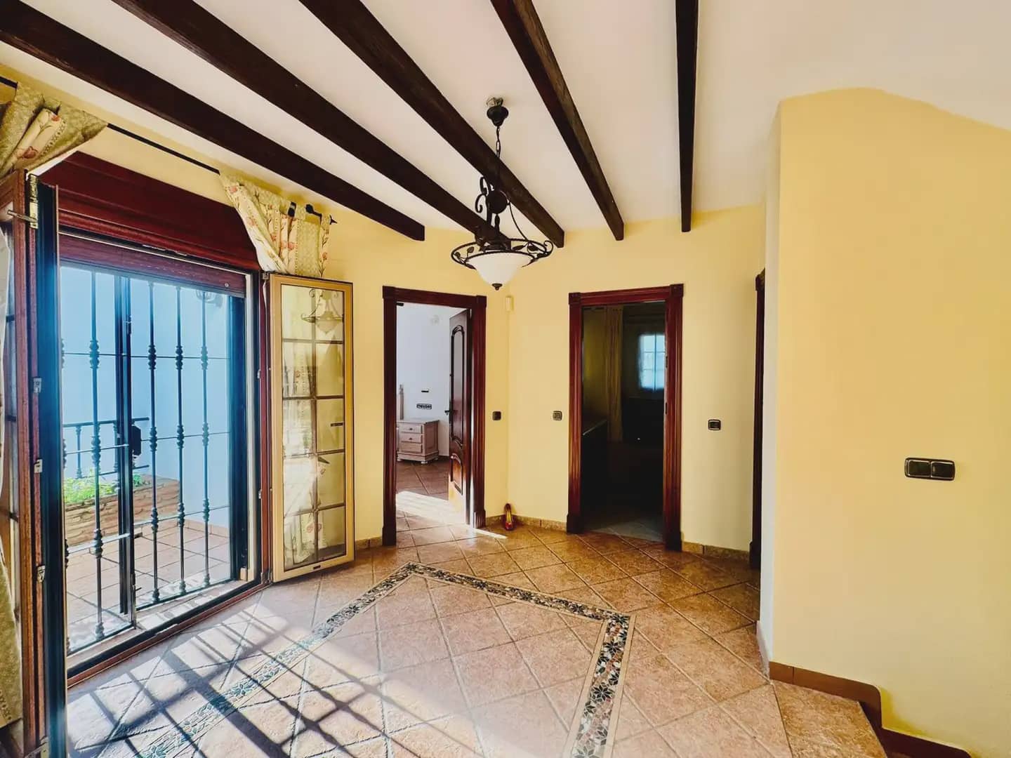 5 bedroom Villa for sale in Mijas with pool garage - € 999,999 (Ref: 10019241)