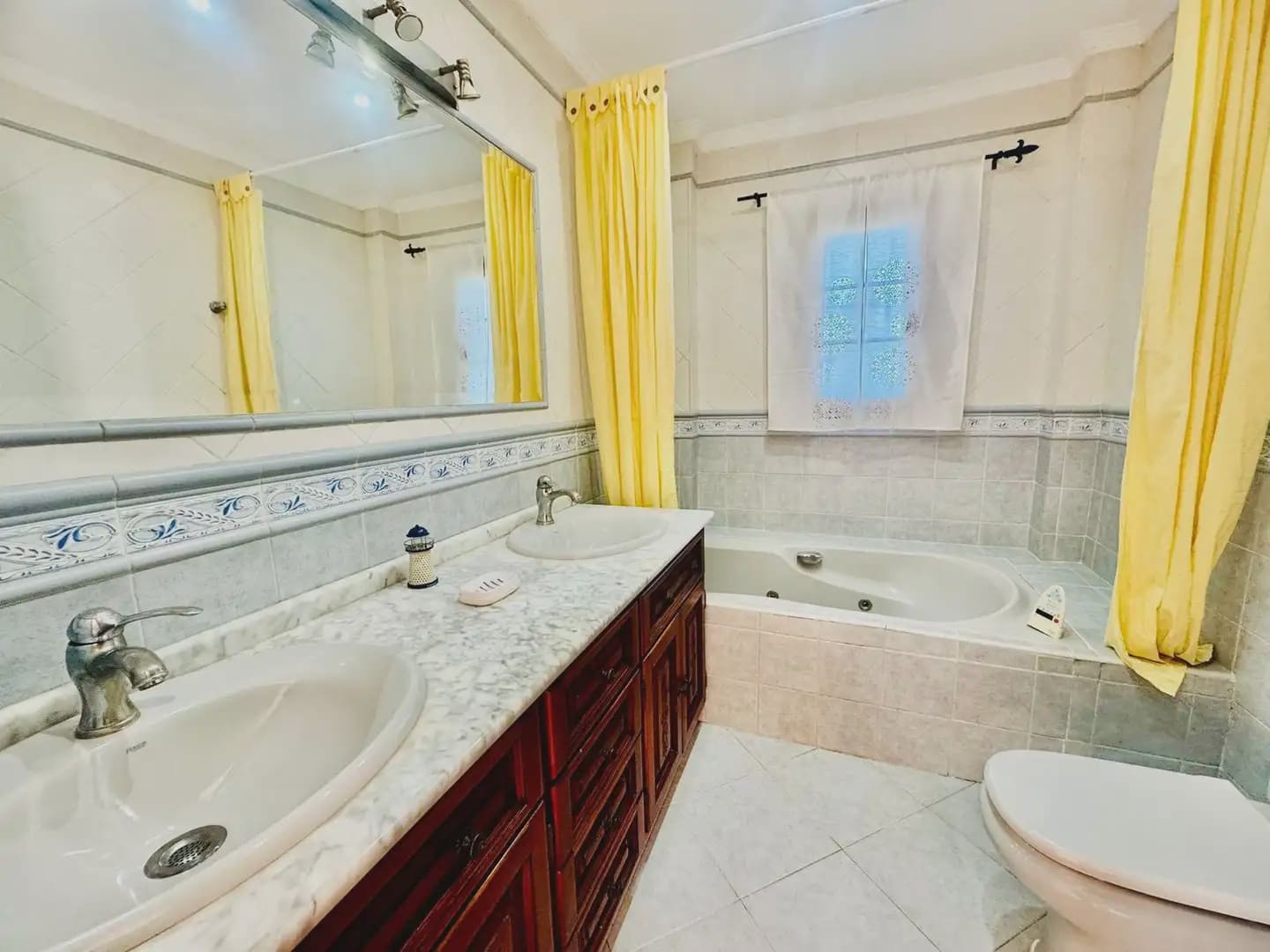 5 bedroom Villa for sale in Mijas with pool garage - € 999,999 (Ref: 10019241)
