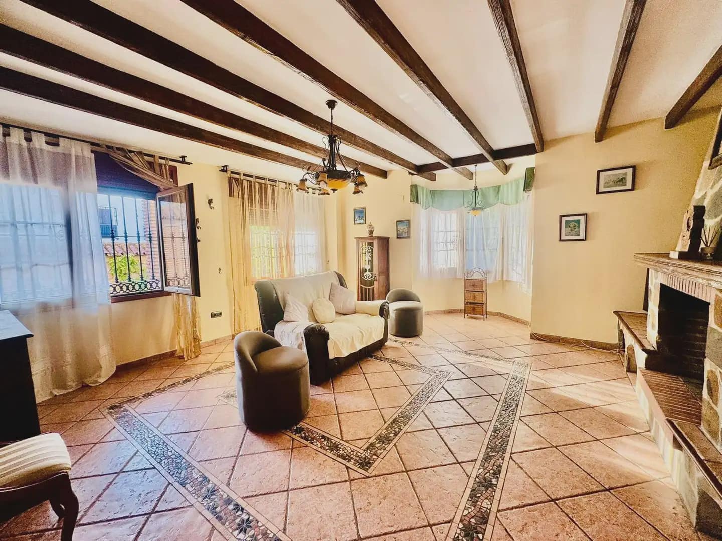 5 bedroom Villa for sale in Mijas with pool garage - € 999,999 (Ref: 10019241)