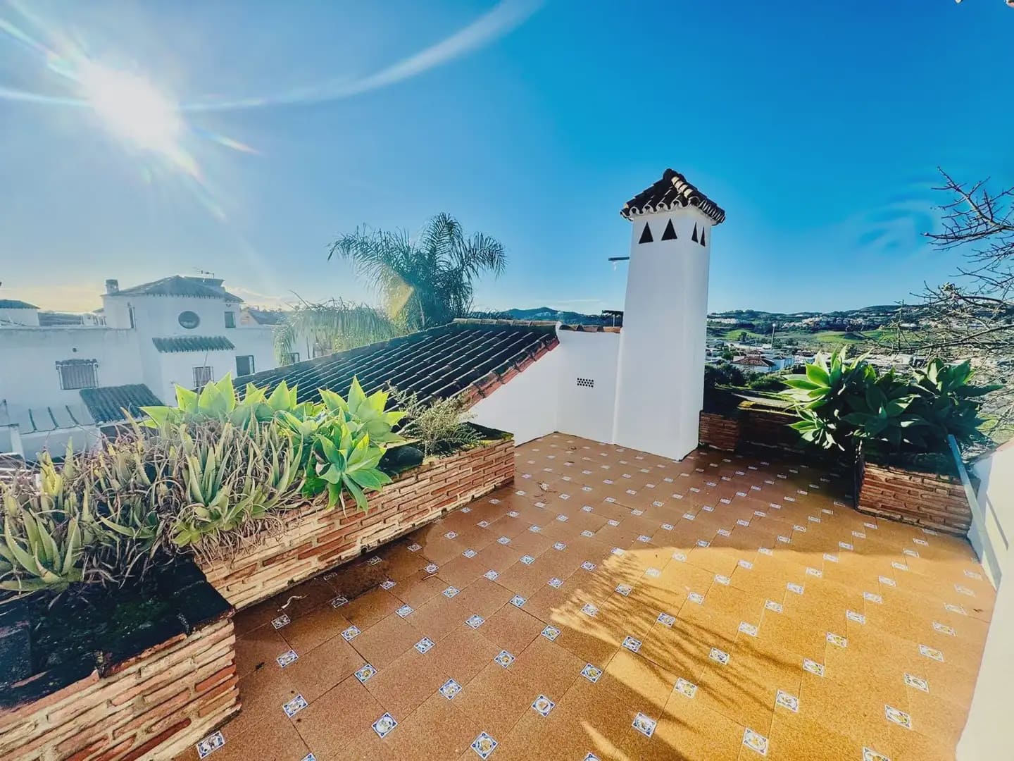 5 bedroom Villa for sale in Mijas with pool garage - € 999,999 (Ref: 10019241)