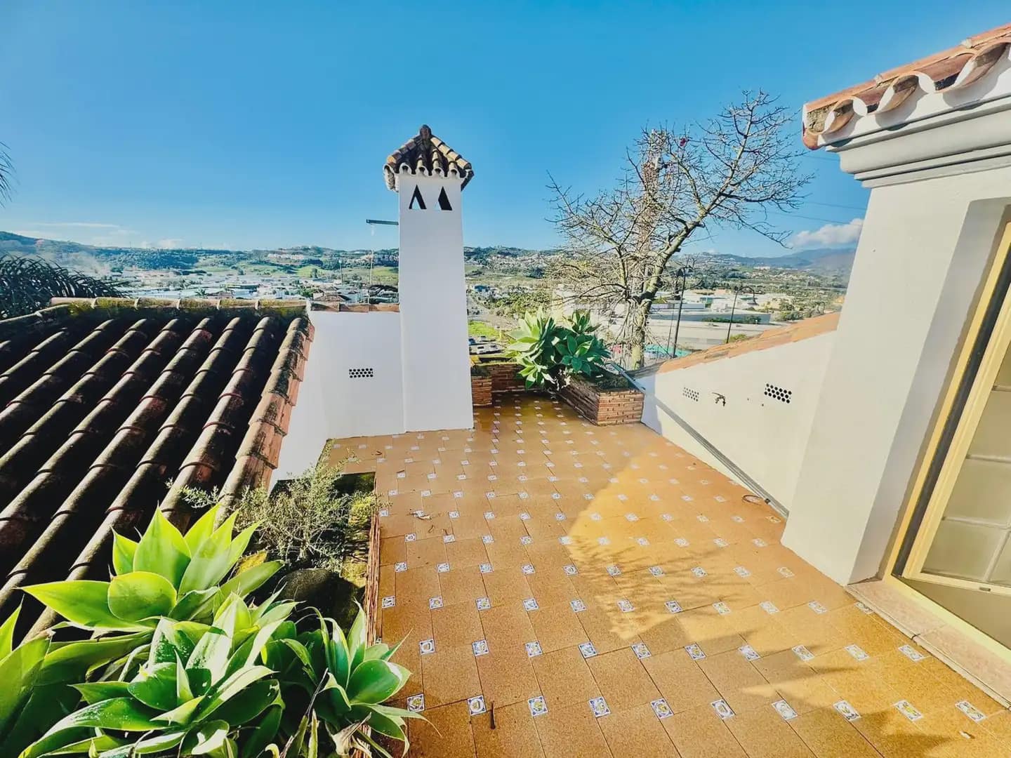 5 bedroom Villa for sale in Mijas with pool garage - € 999,999 (Ref: 10019241)