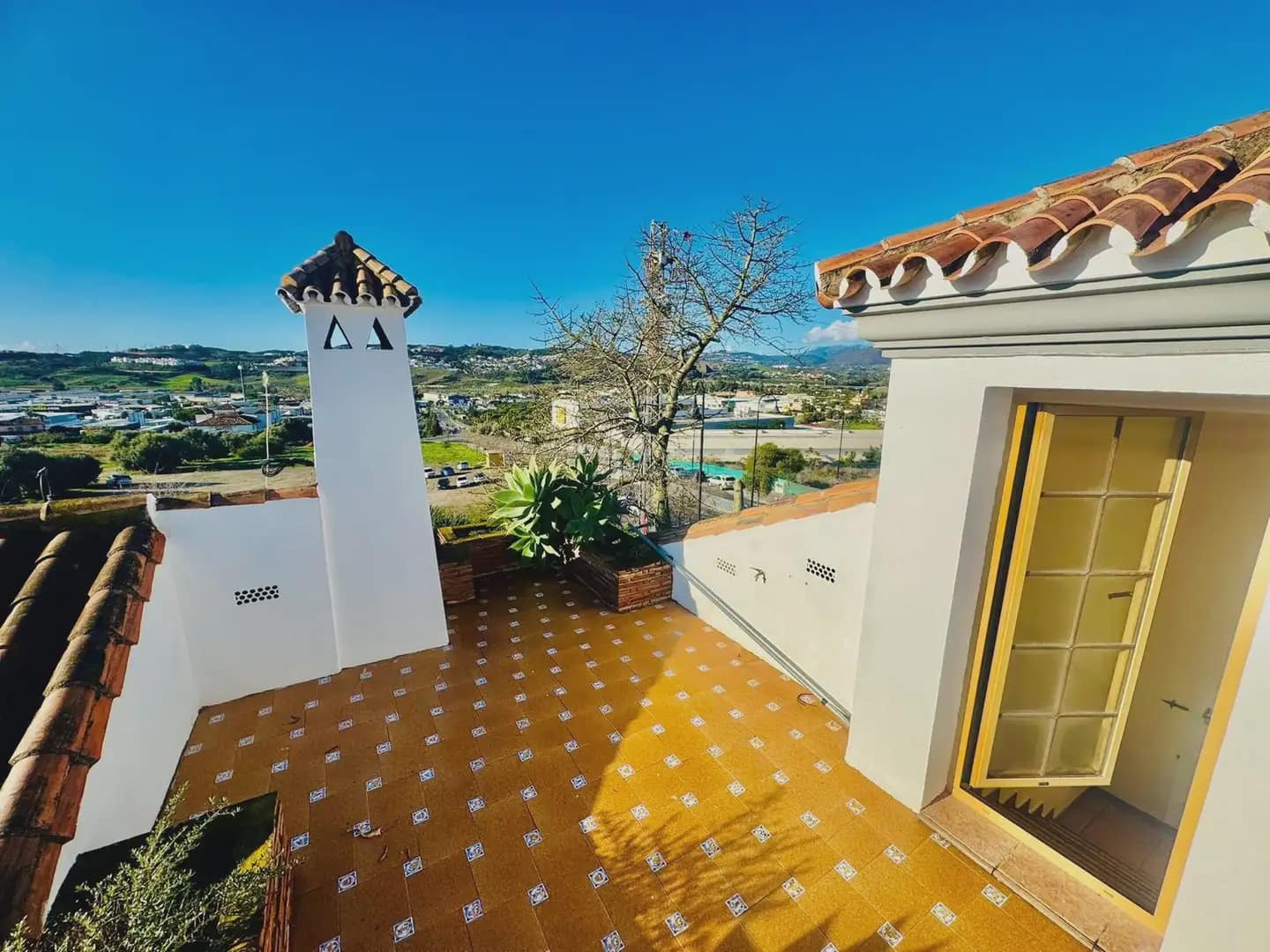 5 bedroom Villa for sale in Mijas with pool garage - € 999,999 (Ref: 10019241)