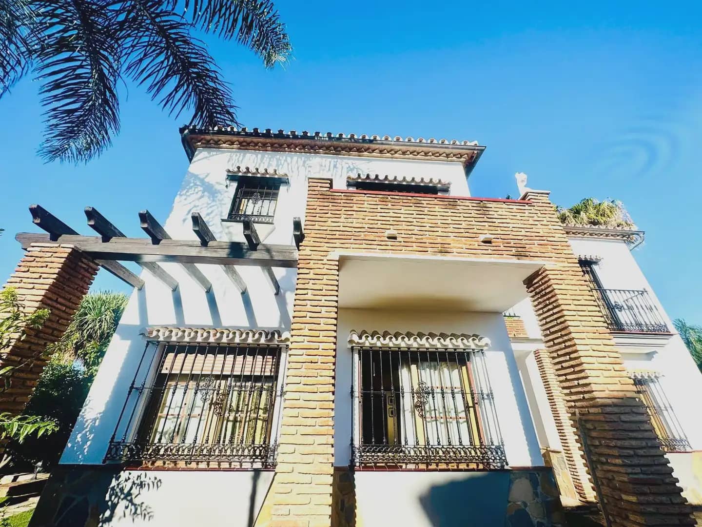 5 bedroom Villa for sale in Mijas with pool garage - € 999,999 (Ref: 10019241)