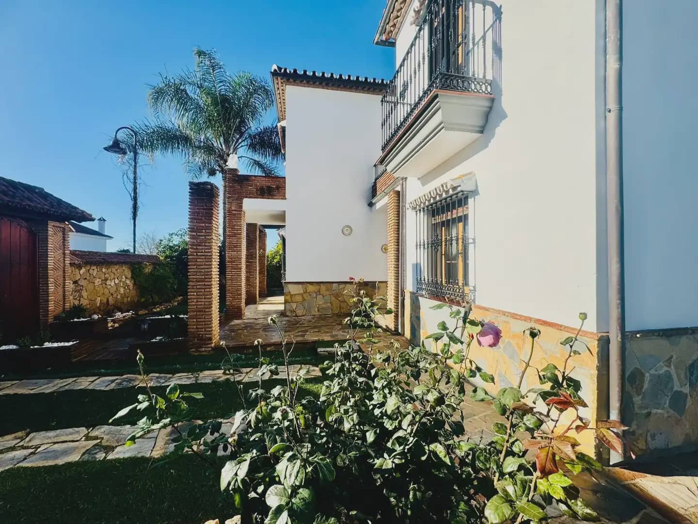 5 bedroom Villa for sale in Mijas with pool garage - € 999,999 (Ref: 10019241)