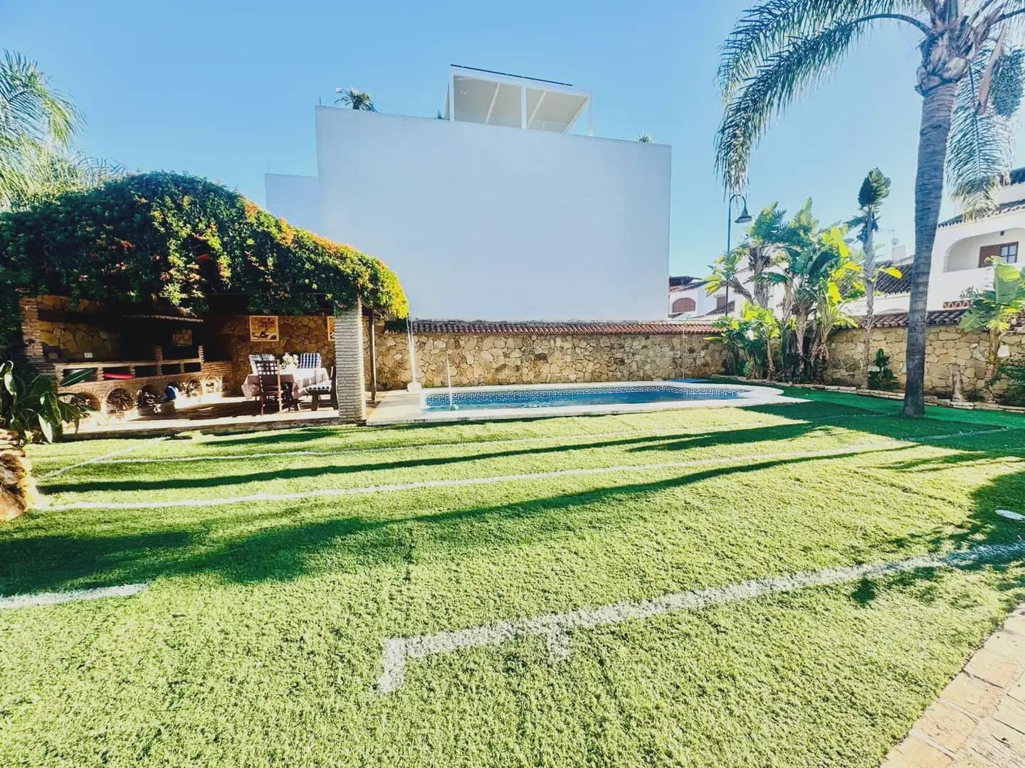 5 bedroom Villa for sale in Mijas with pool garage - € 999,999 (Ref: 10019241)