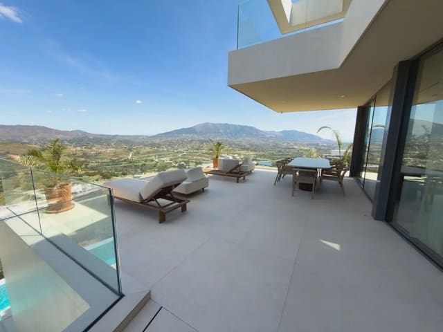 Chalet de 5 habitaciones en La Cala Golf - Lagar Martell, Mijas en venta con piscina garaje - 3.100.000 € (Ref: 10019242)