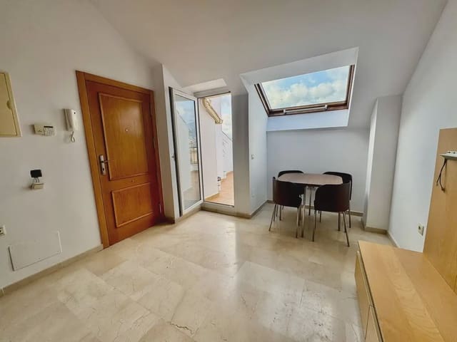 1 bedroom Penthouse for sale in Centro ciudad, Fuengirola - € 229,000 (Ref: 10019246)