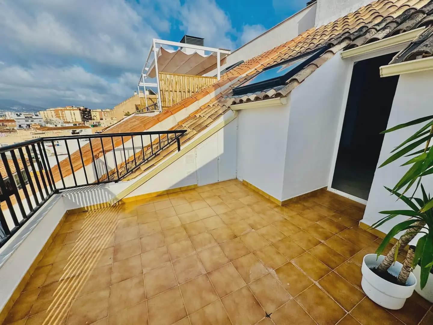 1 bedroom Penthouse for sale in Fuengirola - € 229,000 (Ref: 10019246)