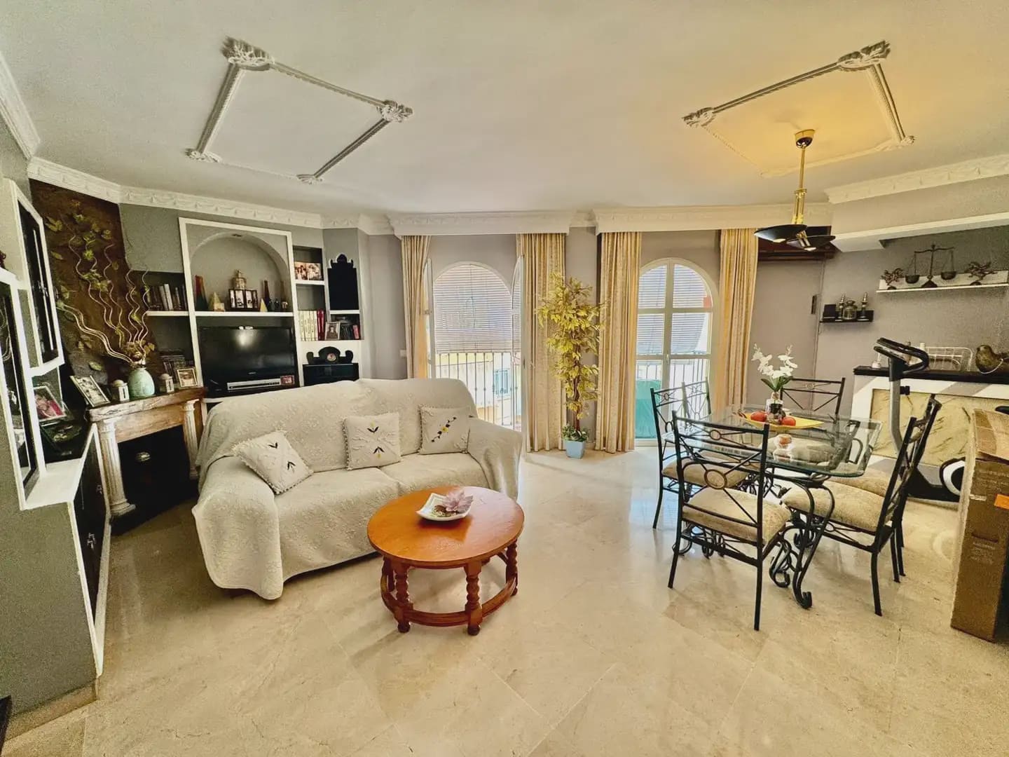 3 bedroom Apartment for sale in Fuengirola - € 349,000 (Ref: 10019249)