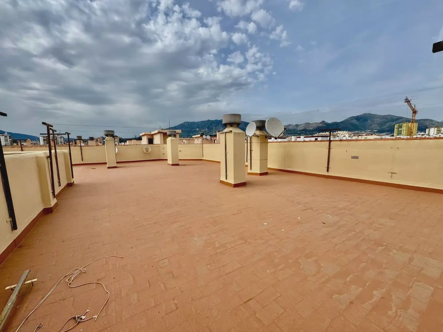 3 bedroom Apartment for sale in Fuengirola - € 349,000 (Ref: 10019249)