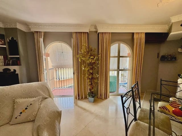 3 bedroom Apartment for sale in Centro ciudad, Fuengirola - € 349,000 (Ref: 10019249)