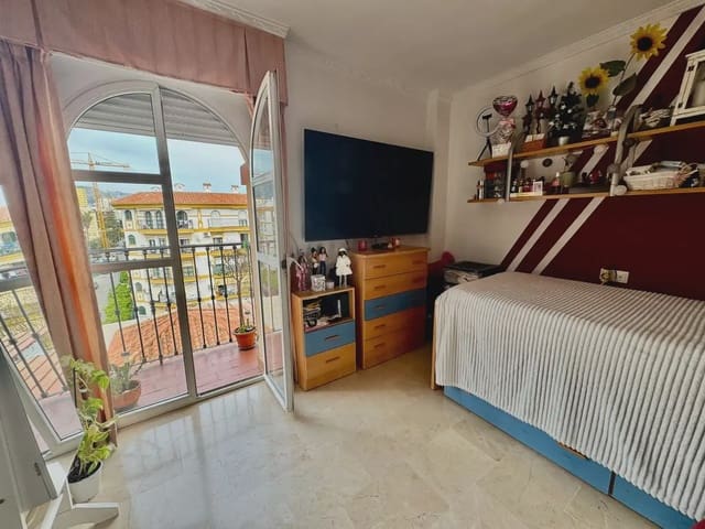 3 bedroom Apartment for sale in Centro ciudad, Fuengirola - € 349,000 (Ref: 10019249)