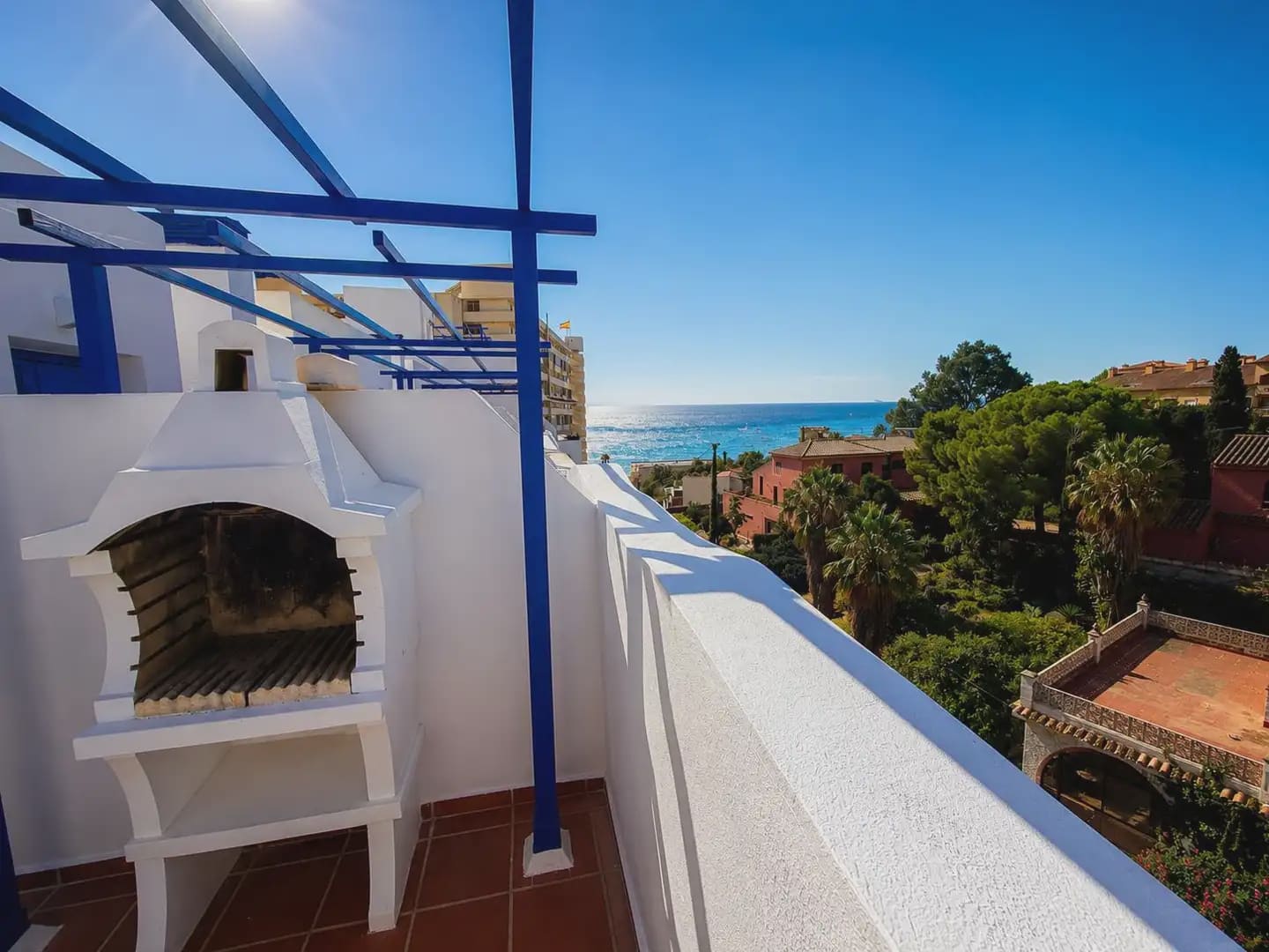 1 soverom Penthouse til salgs i Benalmadena med svømmebasseng garasje - € 279 000 (Ref: 10019252)
