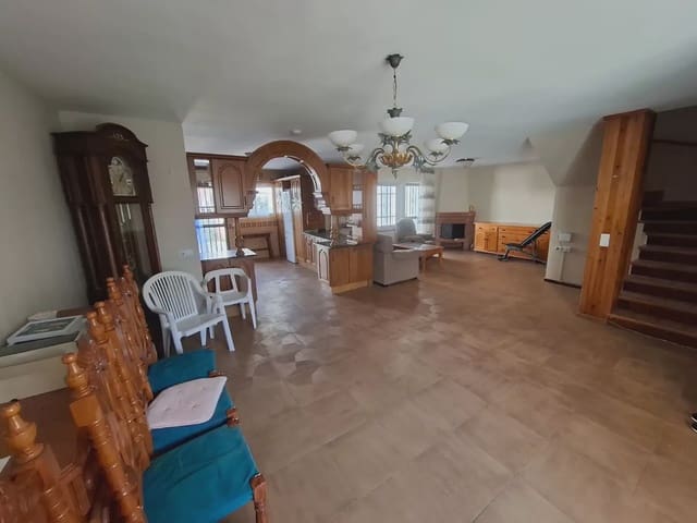 3 chambre Villa/Maison à vendre à Centro ciudad, Fuengirola avec garage - 830 000 € (Ref: 10019254)