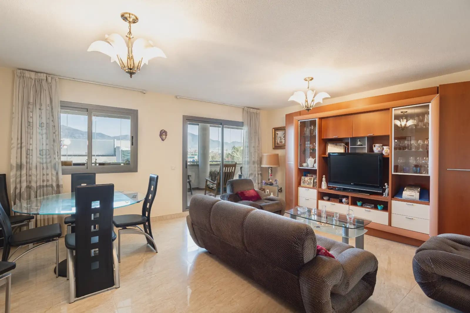 3 bedroom Flat for sale in Fuengirola with pool garage - € 599,000 (Ref: 10019259)