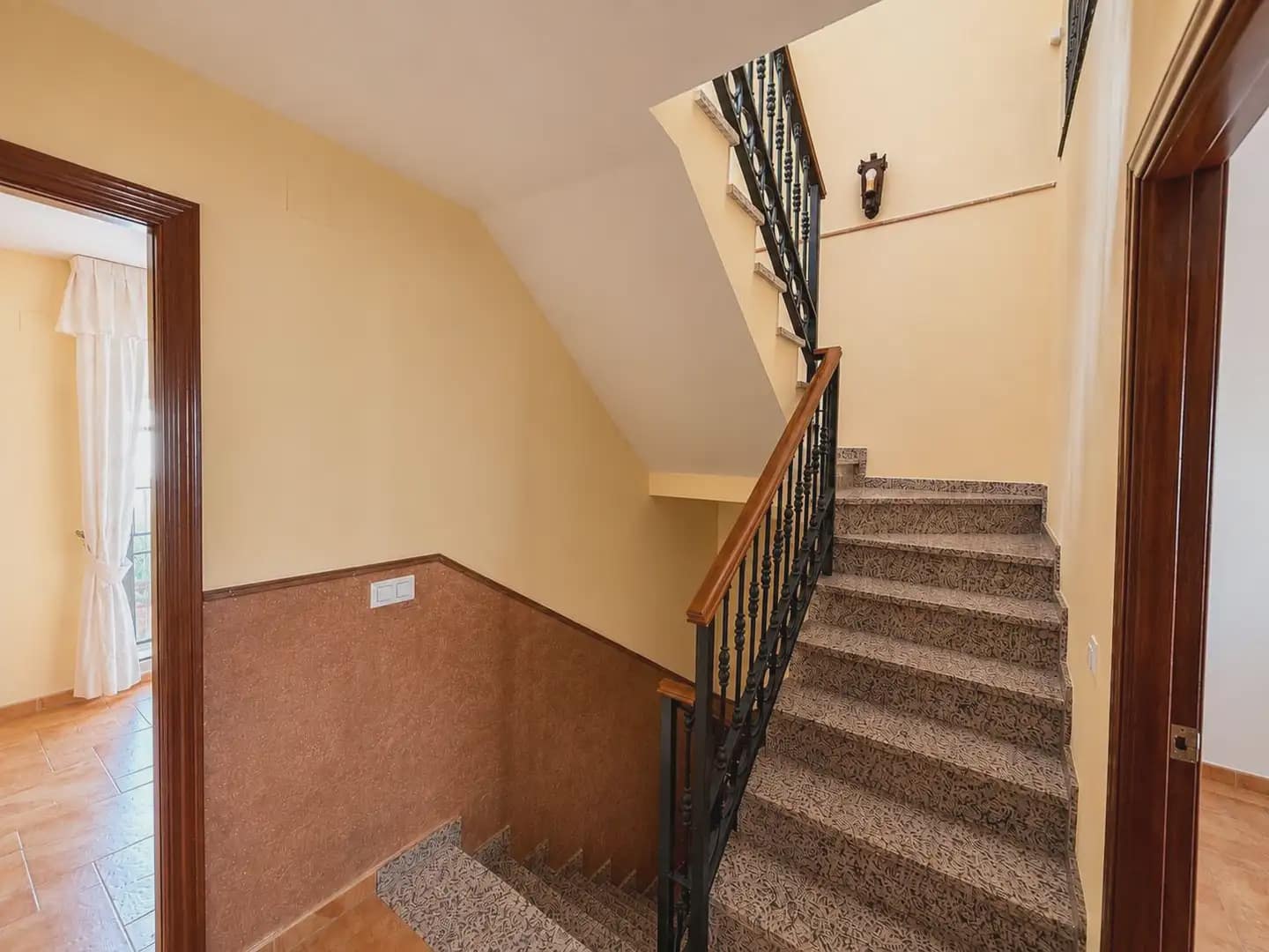 3 makuuhuone Rivitalo myytävänä paikassa Benalmadena mukana 
autotalli - 405 000 € (Ref: 10019261)