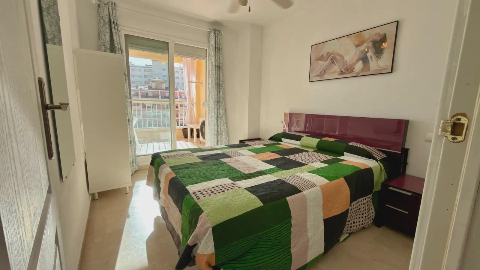 2 makuuhuone Asunto myytävänä paikassa Benalmadena mukana uima-altaan 
autotalli - 339 000 € (Ref: 10019269)
